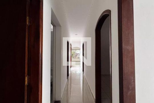 Casa à venda com 5 quartos, 320m² em Vila Santa Teresa, Santo André