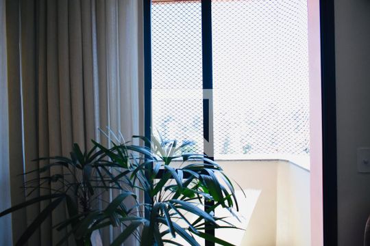 Sacada de apartamento à venda com 2 quartos, 135m² em Mirandópolis , São Paulo