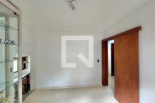 Quarto 1 de casa para alugar com 4 quartos, 390m² em Ideal, Novo Hamburgo
