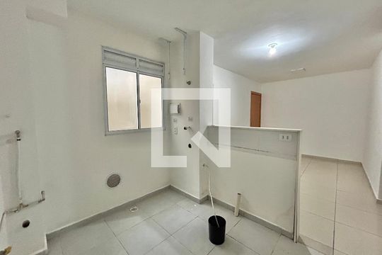 Cozinha de apartamento à venda com 2 quartos, 50m² em Feitoria, São Leopoldo