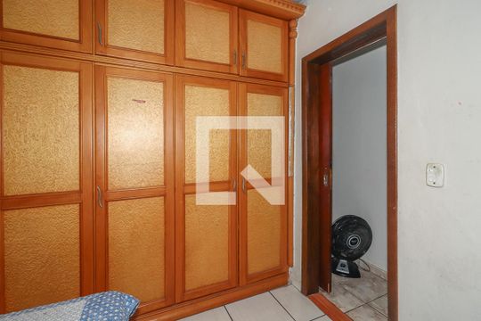 Suíte de casa à venda com 1 quarto, 100m² em Jardim Carvalho, Porto Alegre