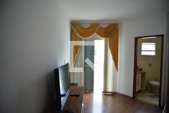 Apartamento à venda com 2 quartos, 77m² em Vila Lucinda, Santo André