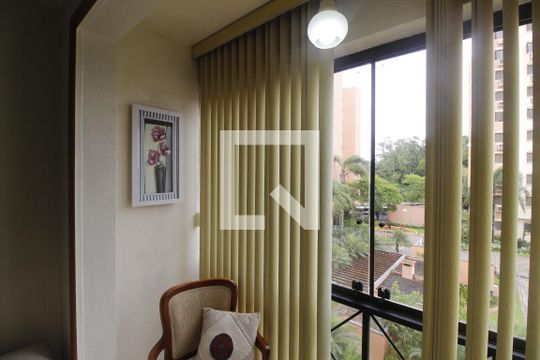 Varanda gourmet de apartamento à venda com 2 quartos, 70m² em Jardim Carvalho, Porto Alegre