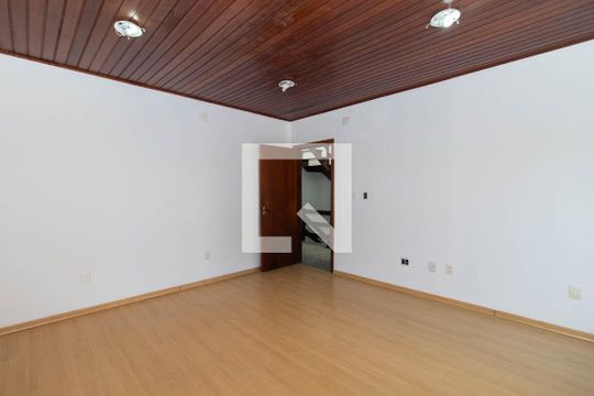 Quarto 2 de casa para alugar com 3 quartos, 341m² em Ipanema, Porto Alegre