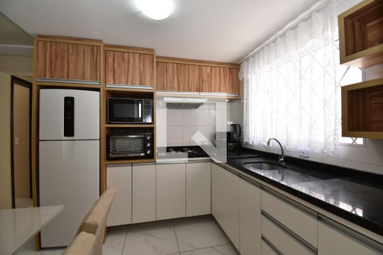 Sala/Cozinha de apartamento para alugar com 2 quartos, 58m² em Cidade Jardim, São José dos Pinhais