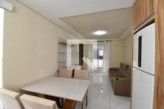 Sala/Cozinha de apartamento para alugar com 2 quartos, 58m² em Cidade Jardim, São José dos Pinhais