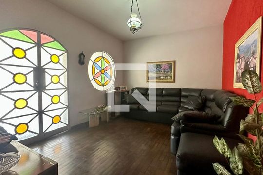 Sala de casa à venda com 6 quartos, 527m² em Monsenhor Messias, Belo Horizonte
