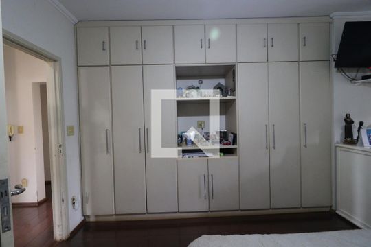 Suíte 1 de casa para alugar com 7 quartos, 560m² em Republica, Ribeirão Preto