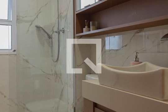 Banheiro da Suíte 1 de apartamento à venda com 3 quartos, 128m² em Nova Petrópolis, São Bernardo do Campo