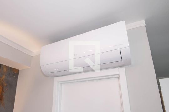 Quarto - Detalhe de kitnet/studio para alugar com 1 quarto, 27m² em Santo Amaro, São Paulo