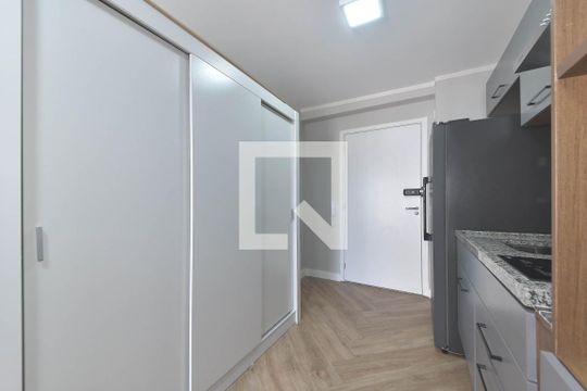 Cozinha de kitnet/studio à venda com 1 quarto, 27m² em Santo Amaro, São Paulo