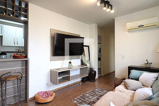 Sala de apartamento à venda com 3 quartos, 67m² em Humaitá, Porto Alegre
