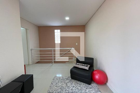 Sala 2 de casa à venda com 3 quartos, 165m² em Jardim das Vertentes, São Paulo