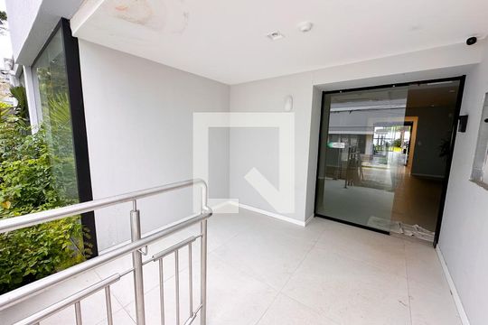 Hall de Entrada de apartamento para alugar com 1 quarto, 70m² em Jurerê, Florianópolis