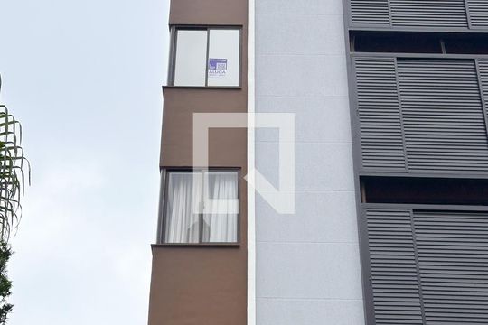 Placa de apartamento para alugar com 1 quarto, 70m² em Jurerê, Florianópolis
