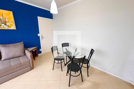 Sala de apartamento para alugar com 1 quarto, 70m² em Jurerê, Florianópolis