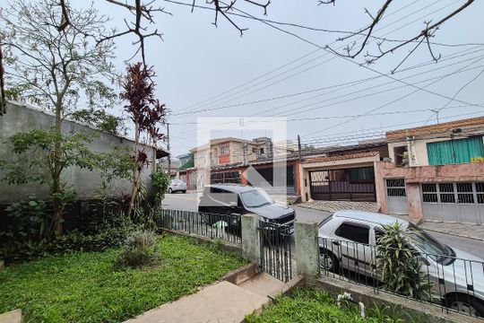 Quintal de casa à venda com 2 quartos, 439m² em Santa Terezinha, São Bernardo do Campo