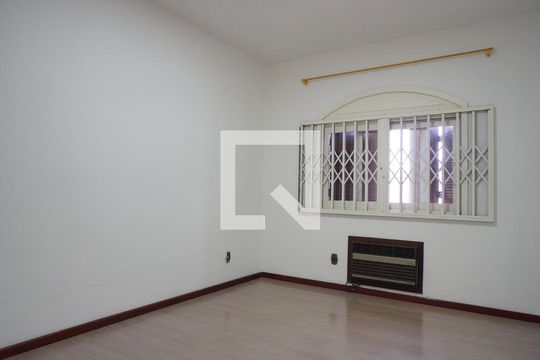 Quarto 3 de casa para alugar com 4 quartos, 546m² em Jardim Itu, Porto Alegre