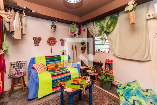 Quarto 4 de casa para alugar com 4 quartos, 400m² em Santa Tereza, Porto Alegre