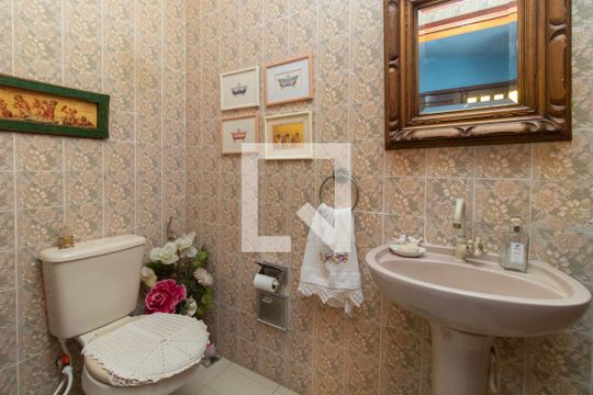 Lavabo de casa para alugar com 4 quartos, 400m² em Santa Tereza, Porto Alegre