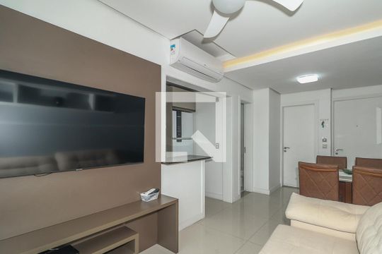 Sala de apartamento à venda com 1 quarto, 49m² em Passo da Areia, Porto Alegre