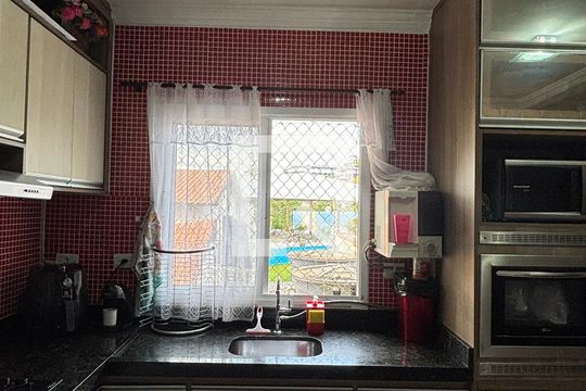 Sala/Cozinha de apartamento à venda com 2 quartos, 76m² em Jardim Marek, Santo André