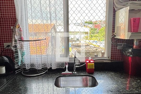 Sala/Cozinha de apartamento à venda com 2 quartos, 76m² em Jardim Marek, Santo André