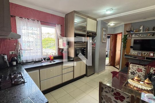 Sala/Cozinha de apartamento à venda com 2 quartos, 76m² em Jardim Marek, Santo André