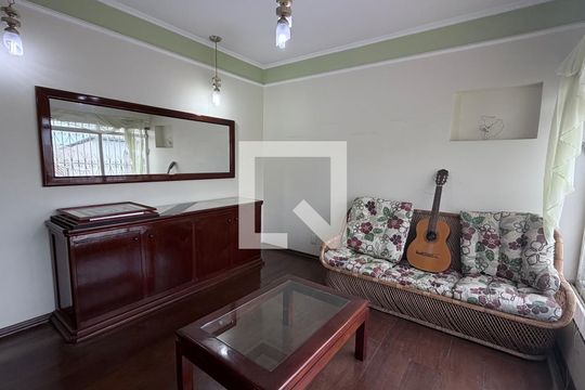 Sala de Estar de casa à venda com 4 quartos, 250m² em Jardim Nova Europa, Campinas