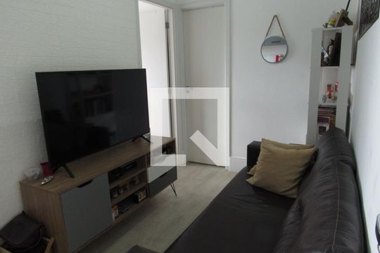 Sala - Cozinha de kitnet/studio à venda com 1 quarto, 30m² em Km 18, Osasco