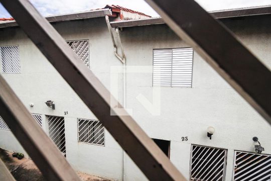 Vista de casa de condomínio à venda com 2 quartos, 75m² em Vila Espanhola, São Paulo