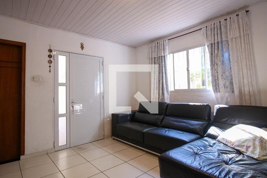 Sala 1 de casa à venda com 5 quartos, 250m² em Sítio Pinheirinho, São Paulo