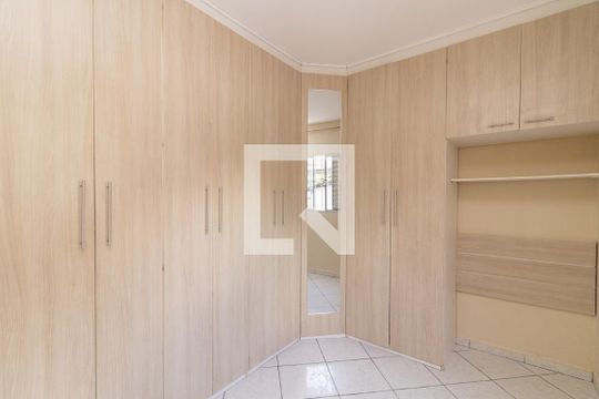 Quarto 2 de casa à venda com 3 quartos, 125m² em Jardim Verônia, São Paulo