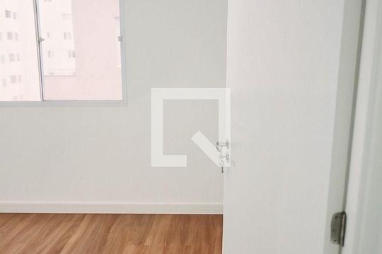 Apartamento à venda com 2 quartos, 40m² em Jardim do Lago, São Paulo