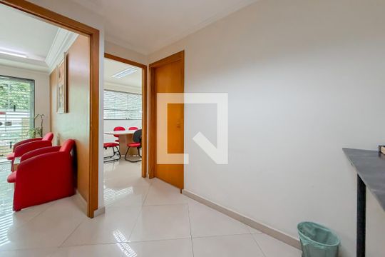 Corredor 1 de casa para alugar com 7 quartos, 350m² em Cursino, São Paulo