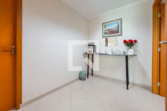 Corredor 1 de casa para alugar com 7 quartos, 350m² em Cursino, São Paulo