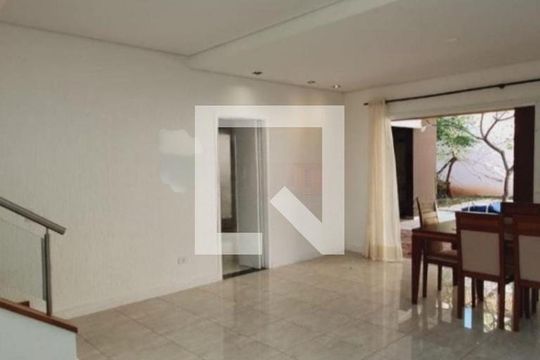 Casa à venda com 3 quartos, 285m² em Swiss Park, Campinas