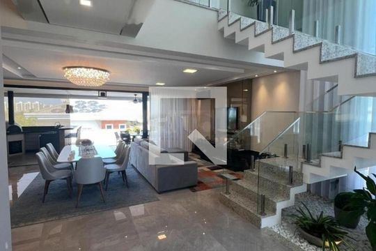 Casa à venda com 4 quartos, 315m² em Swiss Park, Campinas
