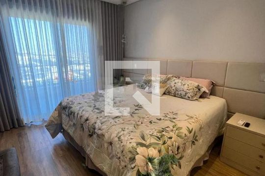 Casa à venda com 4 quartos, 315m² em Swiss Park, Campinas