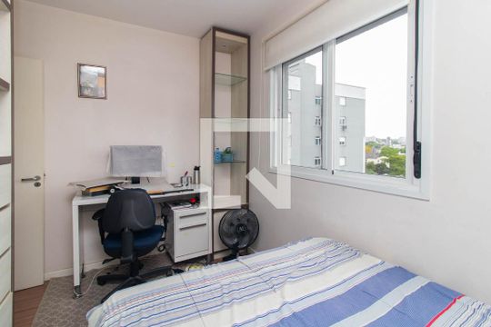 Quarto 2 de apartamento à venda com 3 quartos, 70m² em Cavalhada, Porto Alegre