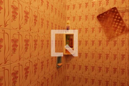 Quarto 1 - Suíte Banheiro  de casa à venda com 3 quartos, 180m² em Jardim do Mar, São Bernardo do Campo