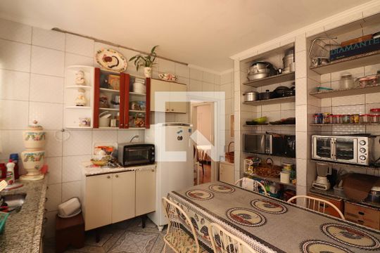 Cozinha  de casa à venda com 3 quartos, 180m² em Jardim do Mar, São Bernardo do Campo