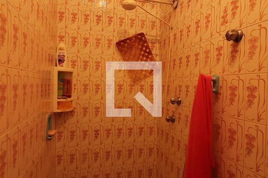 Quarto 1 - Suíte Banheiro  de casa à venda com 3 quartos, 180m² em Jardim do Mar, São Bernardo do Campo