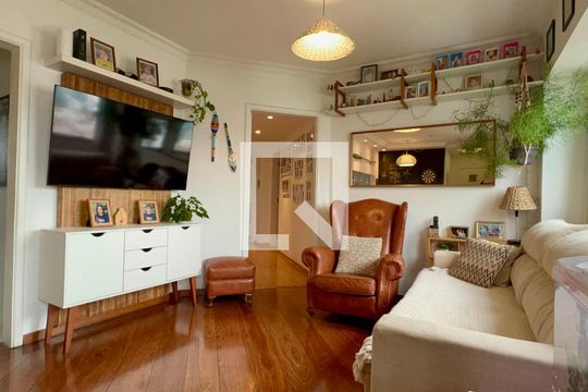 Sala de TV de apartamento à venda com 3 quartos, 94m² em Pompeia, São Paulo