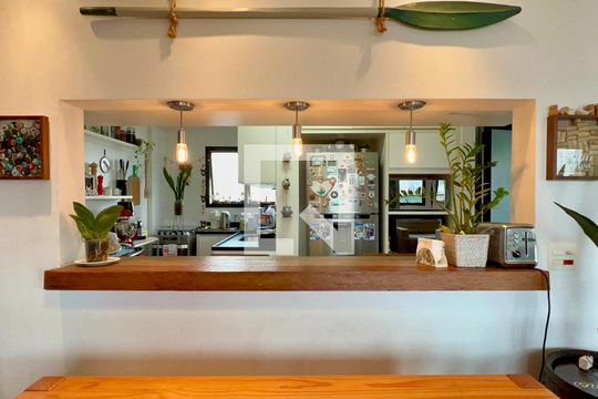 Cozinha de apartamento à venda com 3 quartos, 94m² em Pompeia, São Paulo
