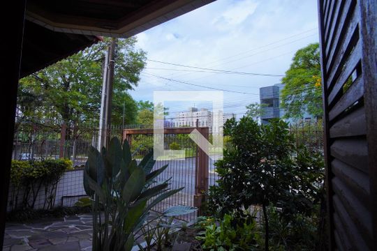 Vista Escritório de casa para alugar com 6 quartos, 475m² em Jardim Itu, Porto Alegre