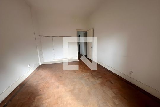 Casa para alugar com 3 quartos, 300m² em Brooklin, São Paulo