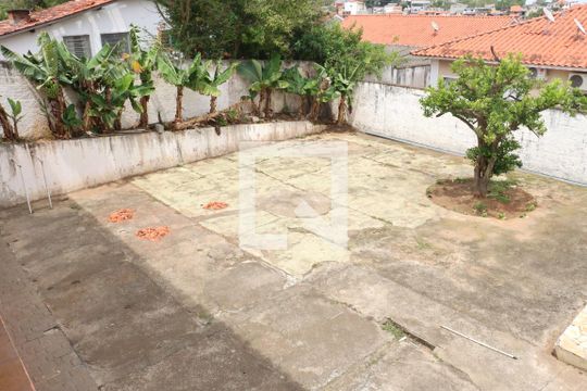 Área comum de casa para alugar com 4 quartos, 1001m² em Vila Santo Antônio, Cotia