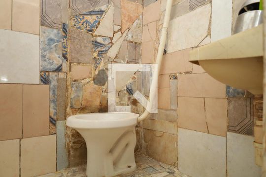 Banheiro de casa para alugar com 1 quarto, 30m² em Cidade Líder, São Paulo