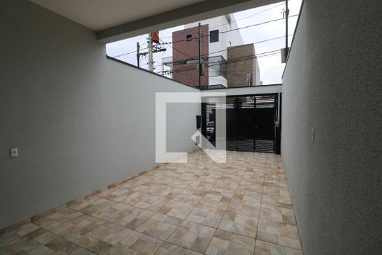 Garagem de casa à venda com 3 quartos, 107m² em Vila Lucia, São Paulo